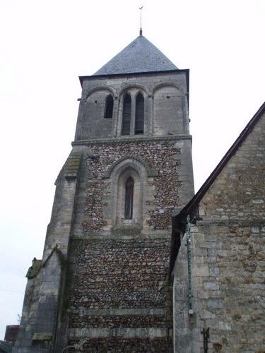 Eglise St Pierre Tour Chevet 1 rotated e1604081075528